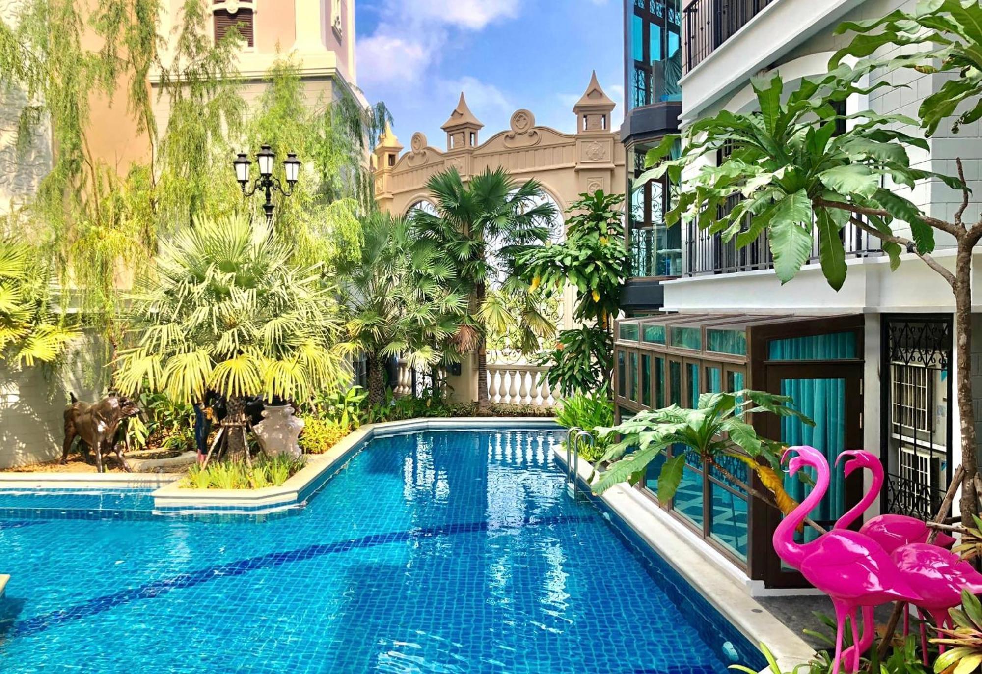 Espana Resort Jomtien Beach Pattaya Exterior photo